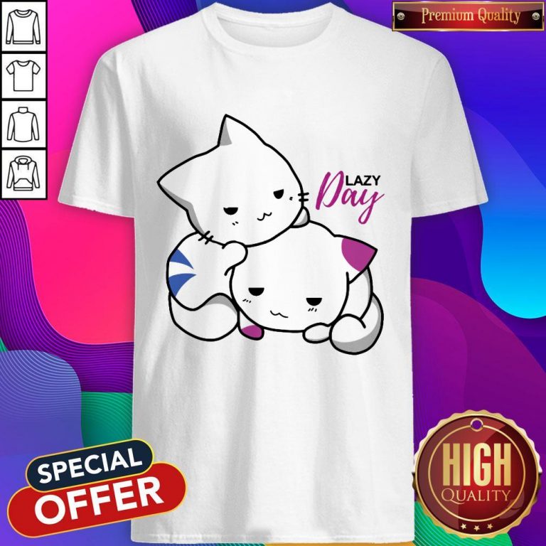 Nice Lazy Day Cats Women's Plus Size T-Shirt