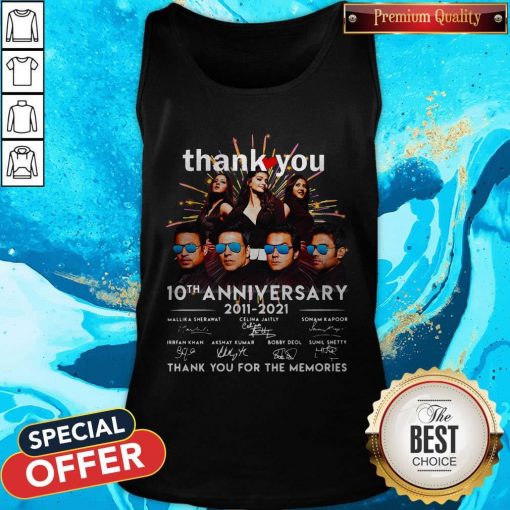 Nice Thank You 10th Anniversary 2011 2021 Thank You For The Memories Signatures Tank Top