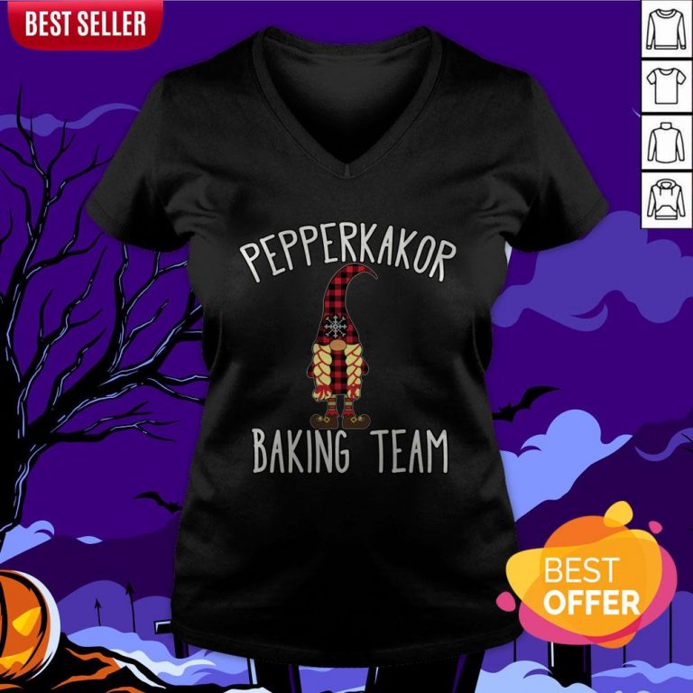 Nice Pepparkakor Baking Team V-neck