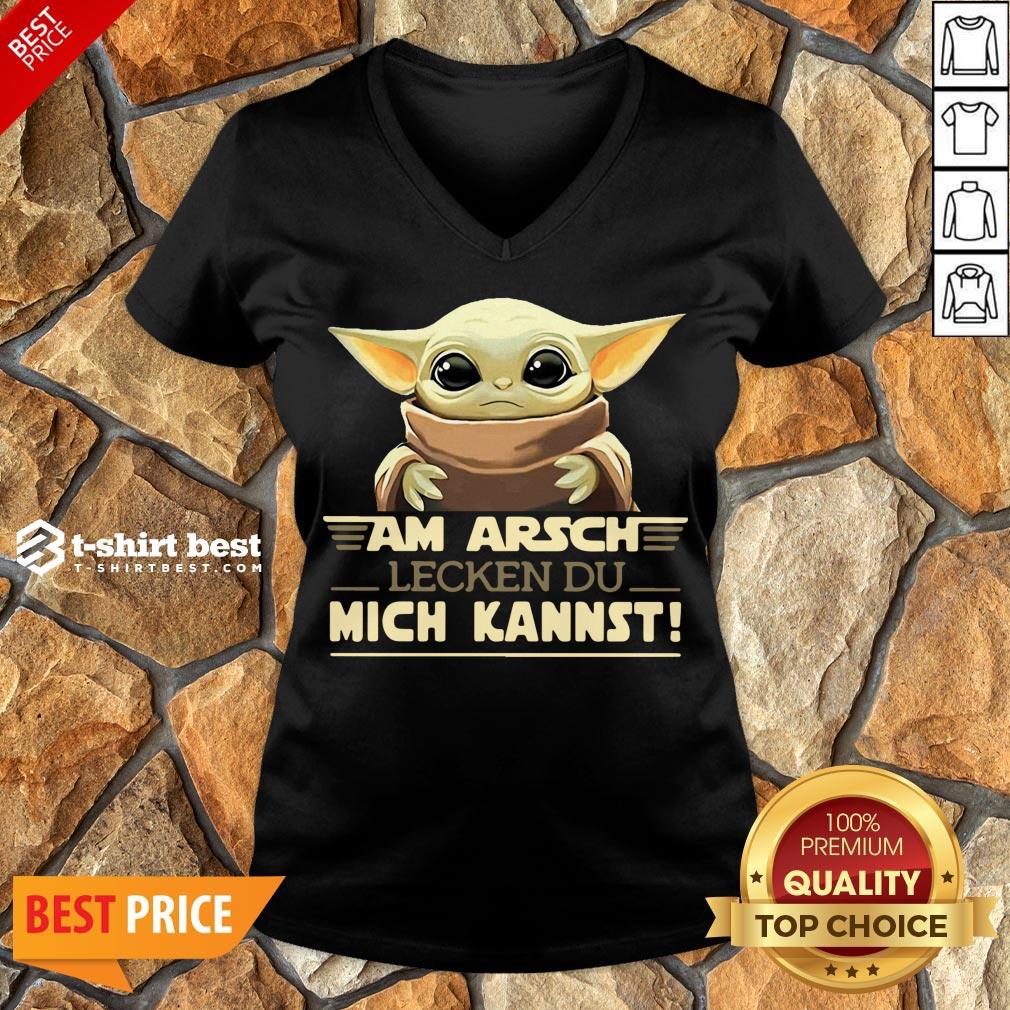 Nice Baby Yoda Am Arsch Lecken Du Mich Kannst V-neck- Design By T-shirtbest.com