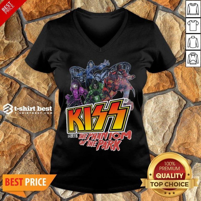 Nice Kiss Meets The Phantom Of The Park V-neck- Design By T-shirtbest.com