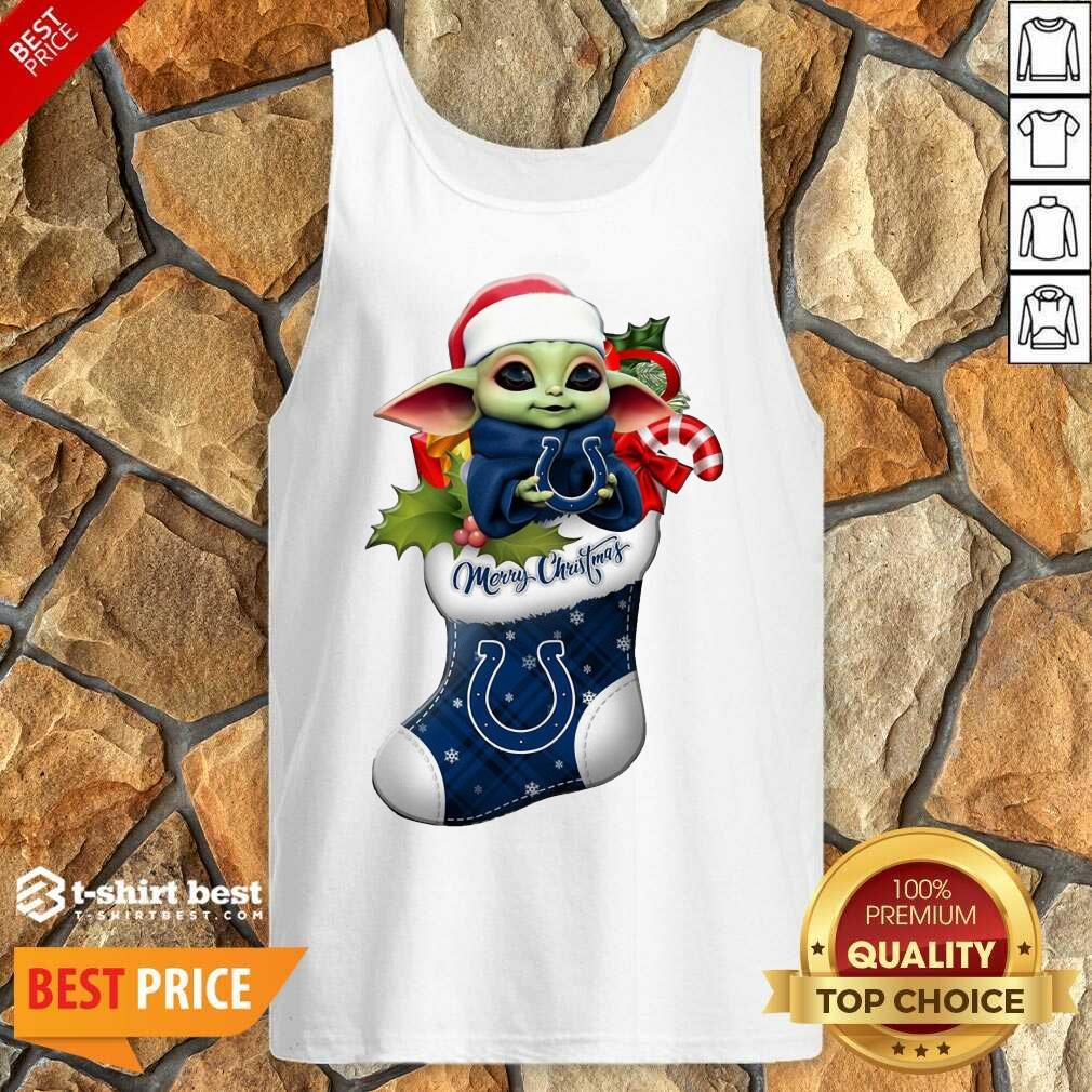 Baby Yoda Hug Indianapolis Colts Ornament Merry Christmas 2020 Tank Top - Design By 1tees.com
