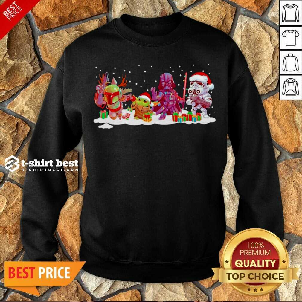Star Wars And Mandalorian Friend Merry Christmas 2020 Sweatshirt - Design By 1tees.com