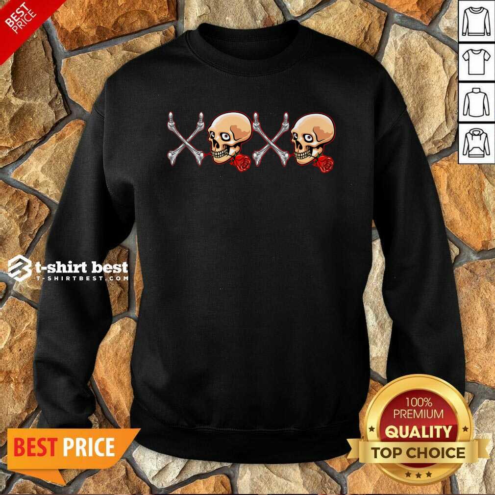 Xoxo Skull Sweatshirt - Design By 1tees.com