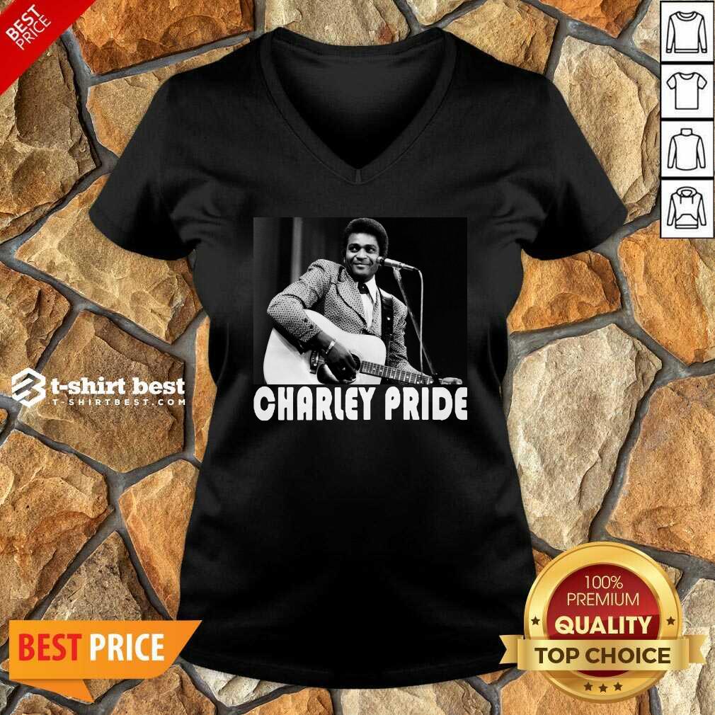 Charley Pride Playing Guitar 2020 V-neck - Design By 1tees.com