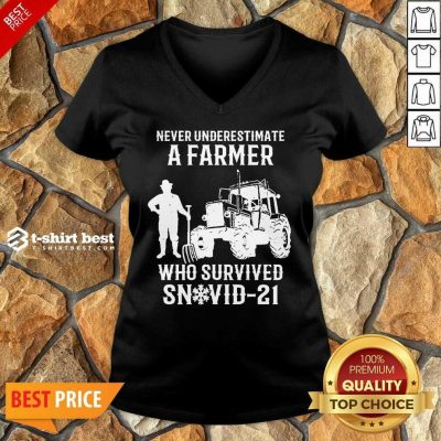 Never Underestimate A Farmer Who Survived Snovid 21 V-neck - Design by T-shirtbest.com