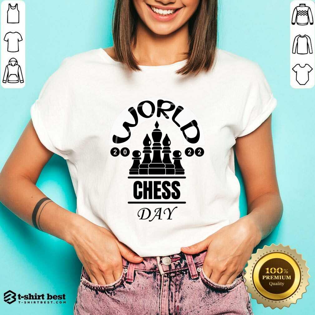 World 2022 Chess Day V-neck